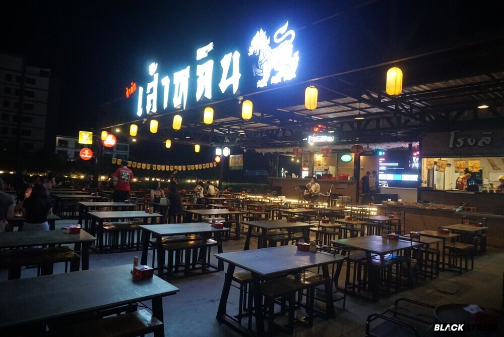 บรรยากาศโดยรวมของร้านเส้าหลิน