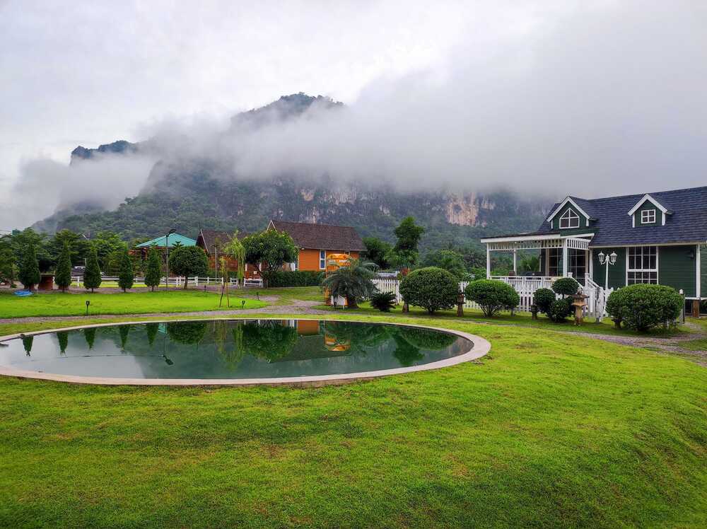 วิวที่พักตัดภูผาม่าน