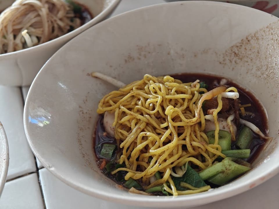 เมนูก๋วยเตี๋ยวร้านก๋วยเตี๋ยวเรือป้าเล็ก เจ้าเก่า อยุธยา