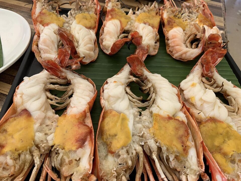 เมนูกุ้งเผา ร้านเรือนไทยกุ้งเผา