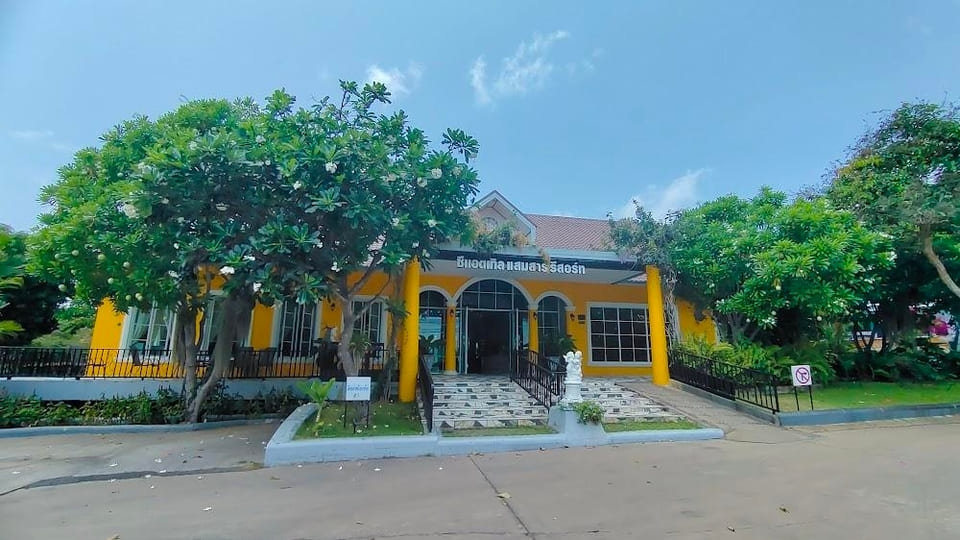 จุดเข้าเช็คอินด้านหน้า ซีแอตเทิล แสมสารรีสอร์ท