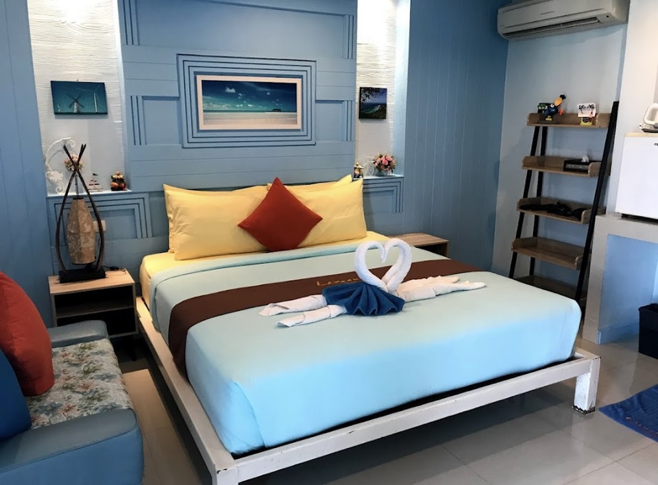 ห้องพักคุมตรีม Lareena Resort Koh Larn Pattaya