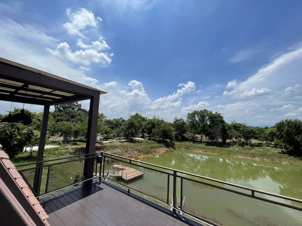 ภาพบรรยากาศภายนอกบ้าน OOST kampville