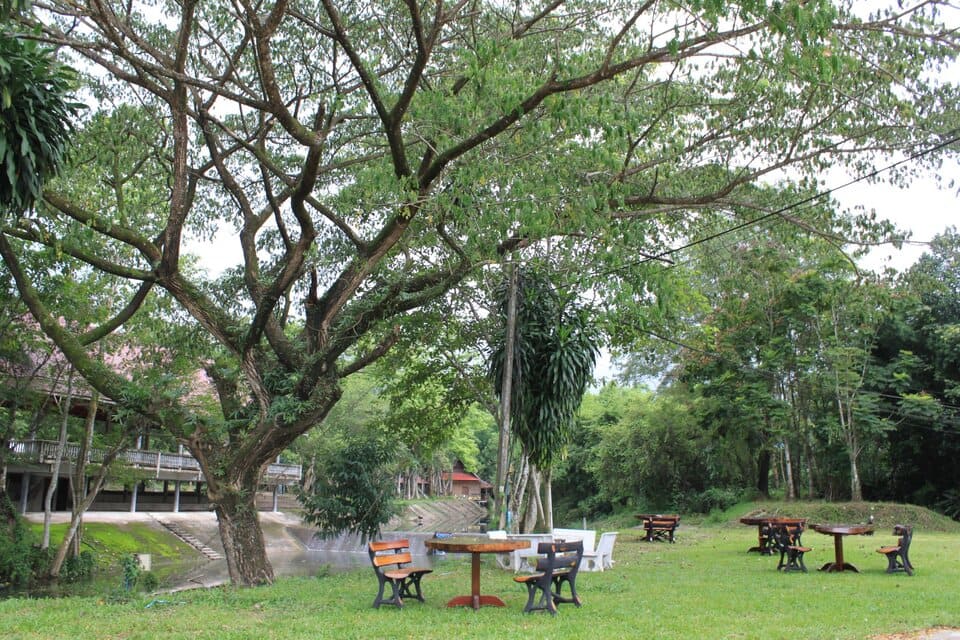บรรยากาศรอบๆ ภูโอบ น้ำใส คันทรี รีสอร์ท นครนายก