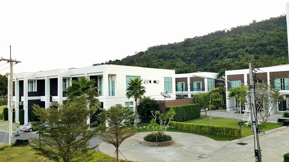 ที่พัก The Midst @ Royal Hills Nakornayok