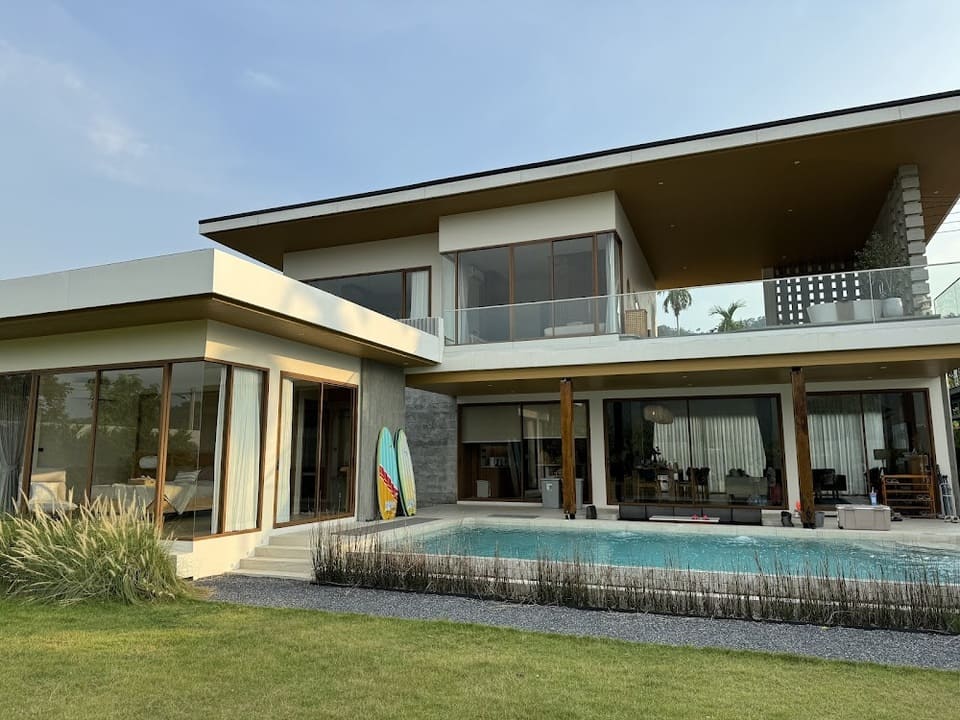 วาโคนี่ วิลล่า นครนายก (Valcony Villa)