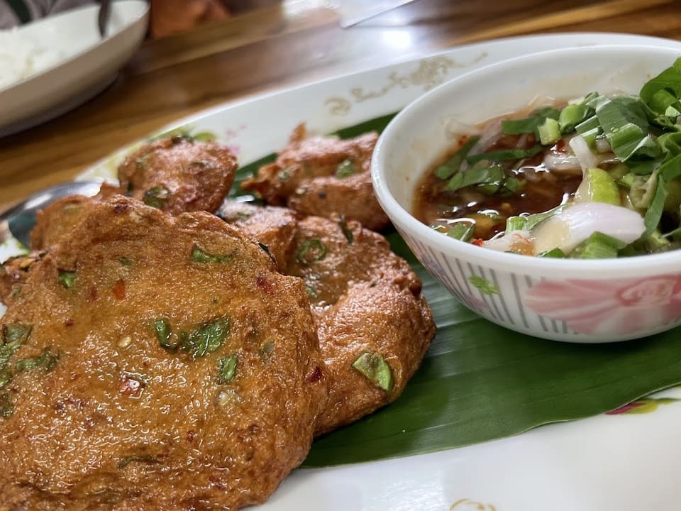 ทอดมันปลากราย ร้านอาหารโอโภชนา
