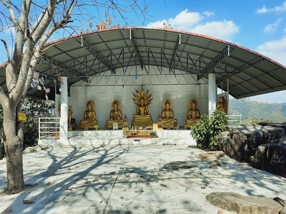 เป็นโบราณสถานเก่าแก่  ที่เที่ยวเชียงคาน