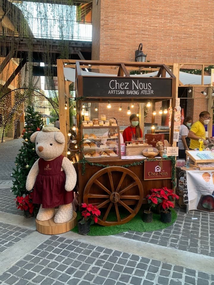 มีร้านหลากหลายให้เลือกช๊อป ถนนคนเดินเชียงใหม่